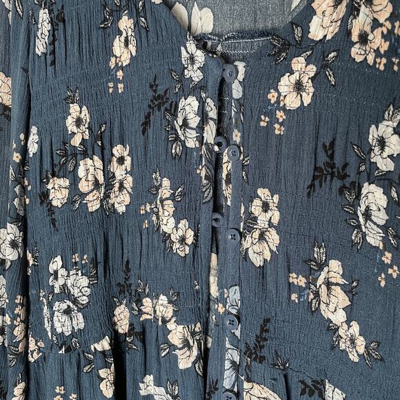 Torrid Crinkle Gauze Smocked Button Front Top 2X Floral Blue Fairy Cottagecore - Picture 6 of 13